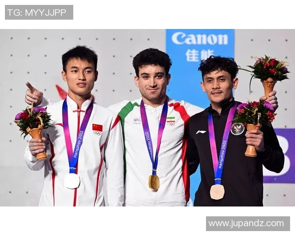 杭州攀岩队在全国团队协作排行榜中荣获第5名展现出色实力与团队精神 杭州攀岩队在全国团队协作排行榜中荣获第5名展现出色实力与团队精神