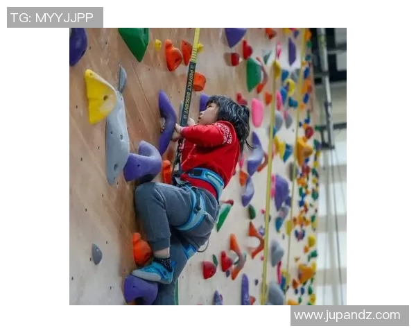 与赵丽对话：探索她的攀岩旅程与人生哲学