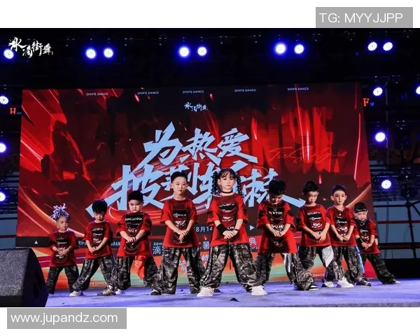南京街舞队的反击策略解析与舞台表现全面剖析 南京街舞队的反击策略解析与舞台表现全面剖析